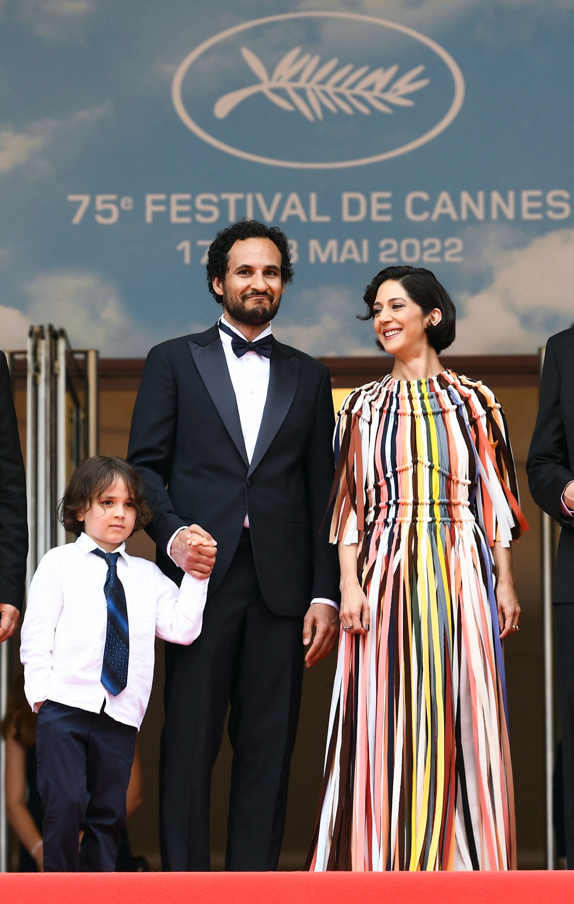 Cận cảnh &ldquo;hớ h&ecirc;nh&rdquo; tr&ecirc;n thảm đỏ Cannes 2022 - Ảnh 12.