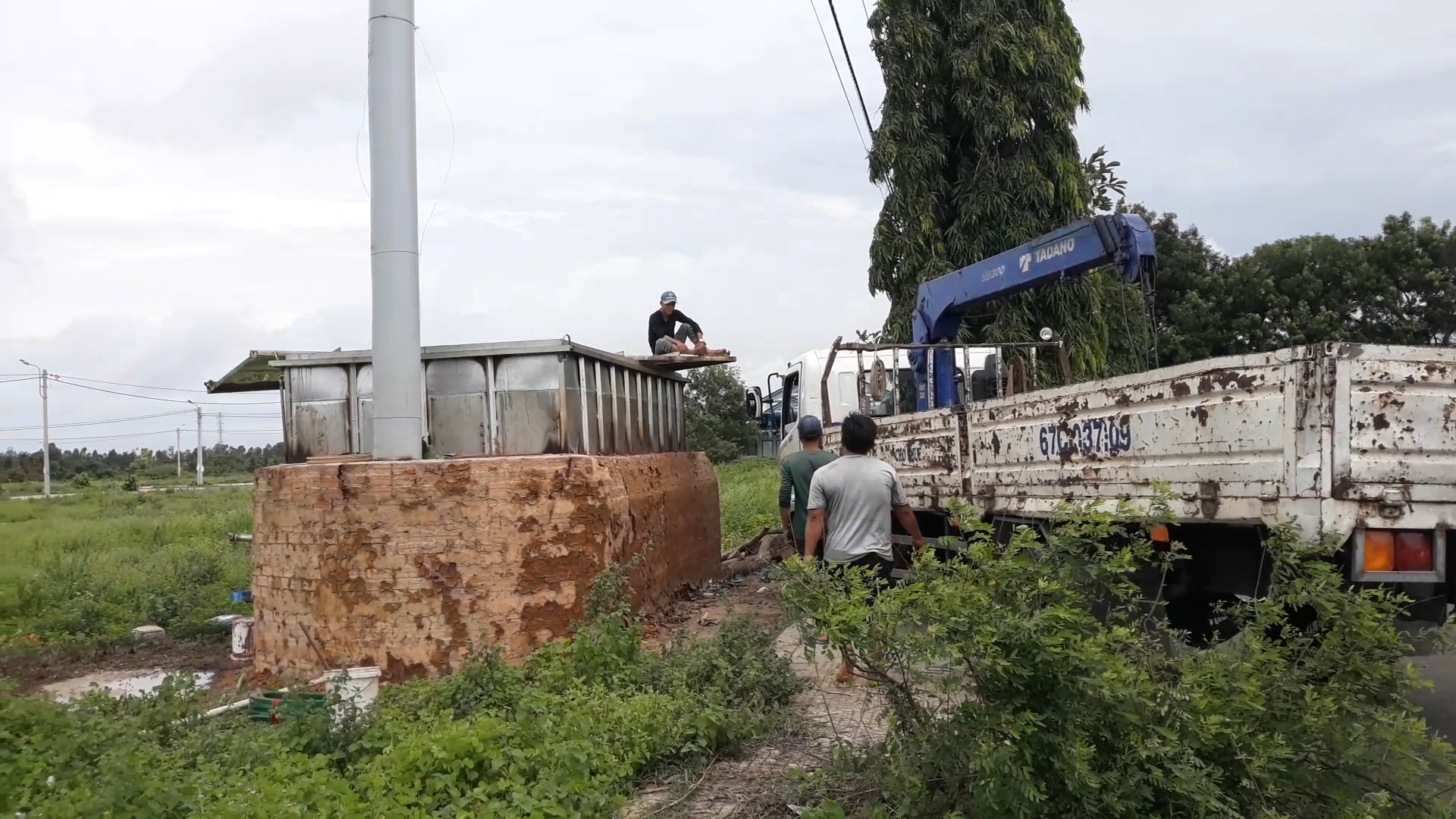 Cận cảnh cặp b&aacute;nh t&eacute;t si&ecirc;u to khổng lồ d&acirc;ng c&uacute;ng B&agrave; Ch&uacute;a Xứ n&uacute;i Sam - Ảnh 5.