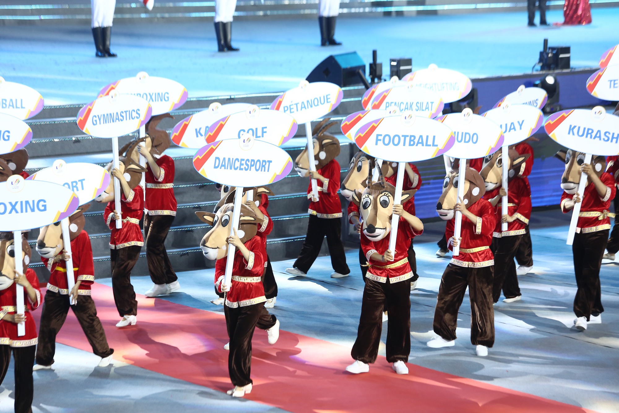M&atilde;n nh&atilde;n với đ&ecirc;m bế mạc SEA Games 31 - Ảnh 5.