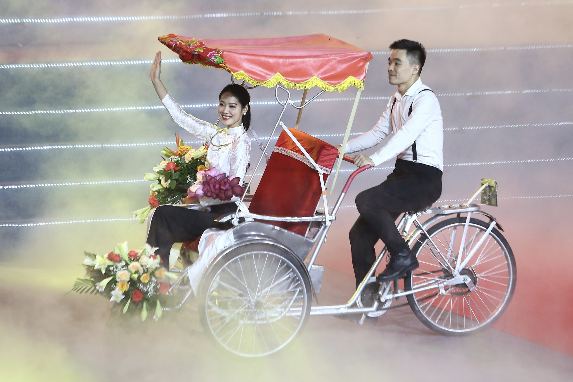 M&atilde;n nh&atilde;n với đ&ecirc;m bế mạc SEA Games 31 - Ảnh 3.