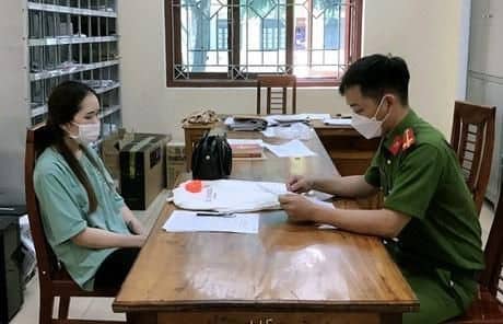 Đến nhà chị gái ngủ nhờ, bị cháu dâu lấy trộm 3,2 cây vàng - Ảnh 1.