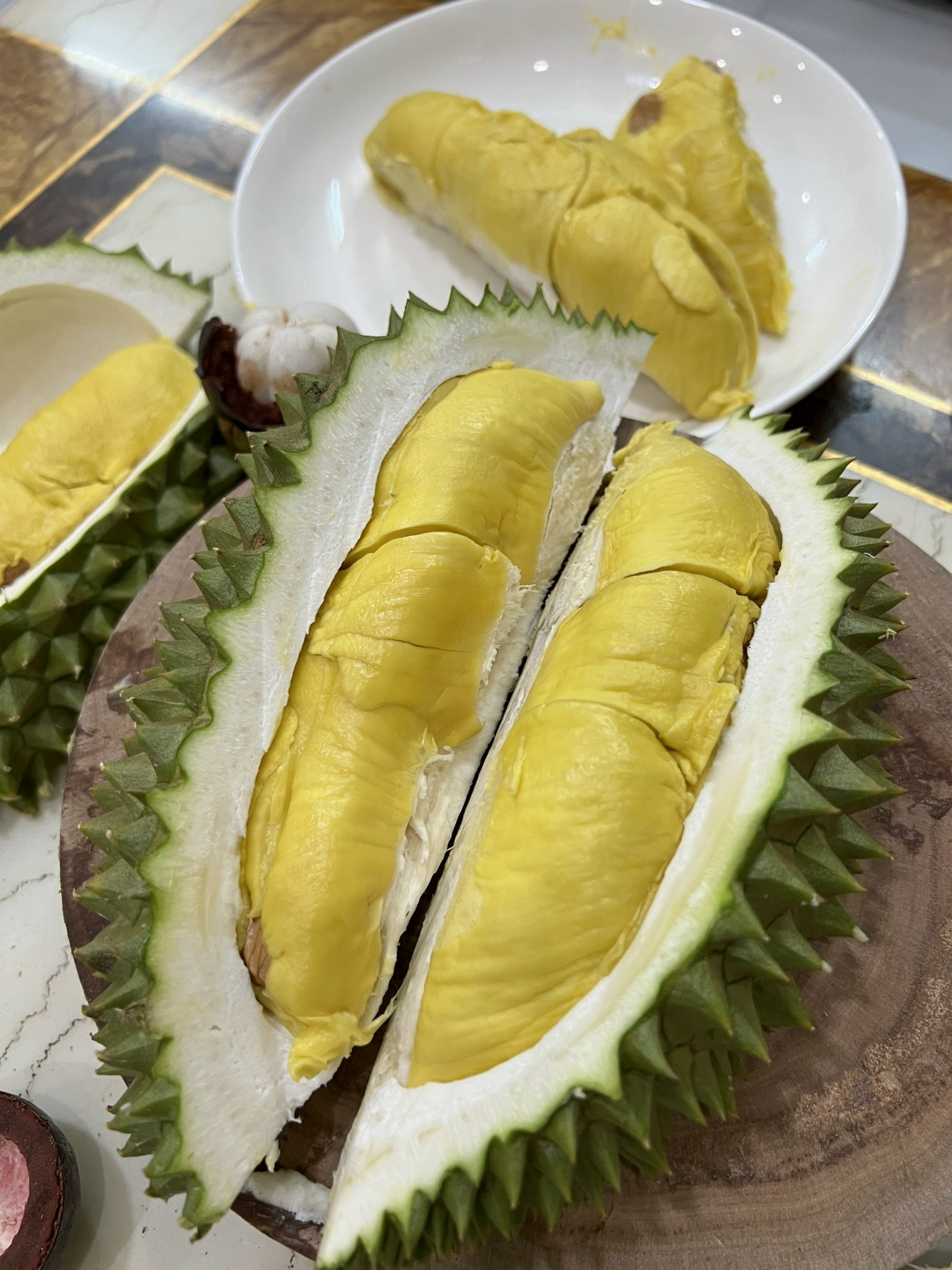 Sầu ri&ecirc;ng gi&aacute; 800.000 đồng/kg: Chưa khuyến c&aacute;o trồng - Ảnh 2.