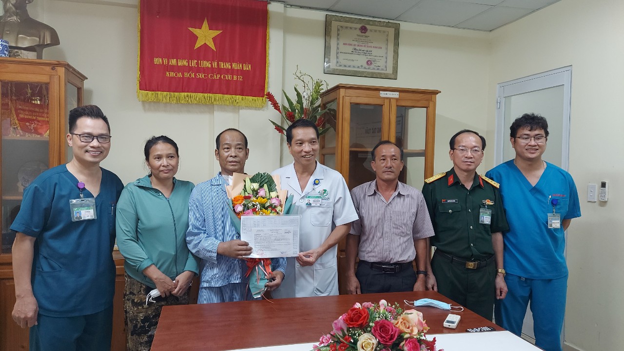 Cứu ngư dân Trường Sa thoát cửa tử vì hậu Covid-19