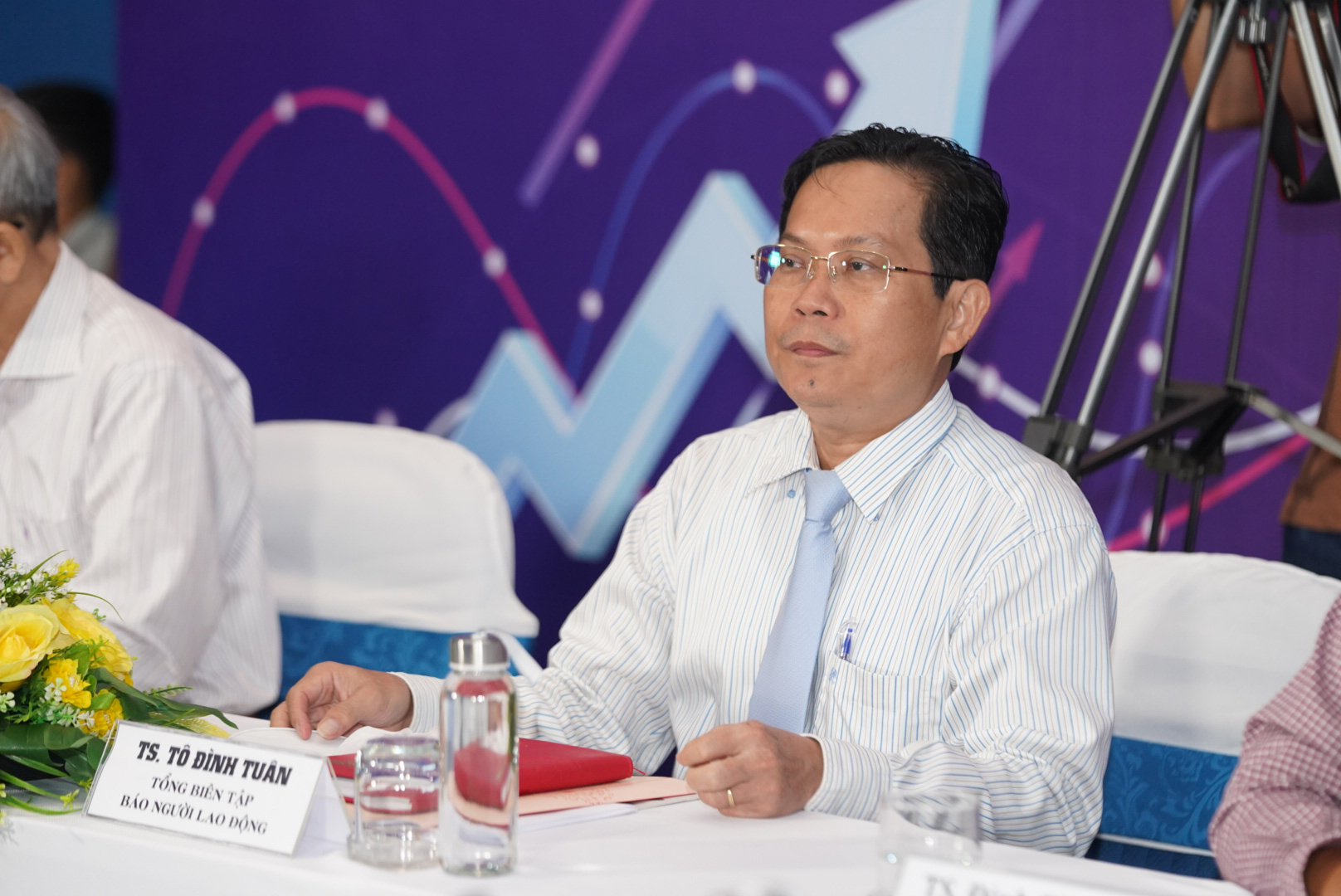 Lành mạnh hóa thị trường chứng khoán