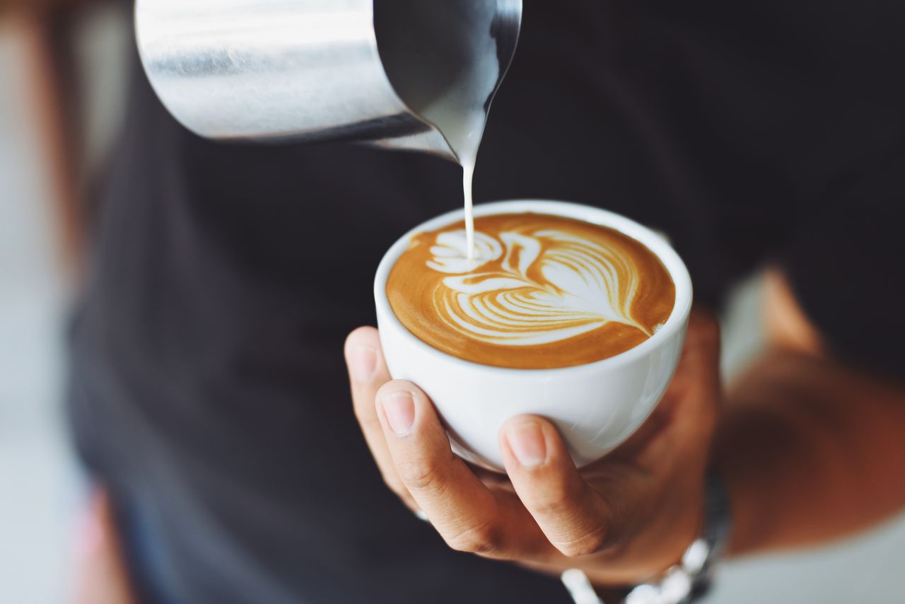 Tại sao ăn &iacute;t m&agrave; vẫn kh&ocirc;ng thể giảm c&acirc;n? - Ảnh 1.