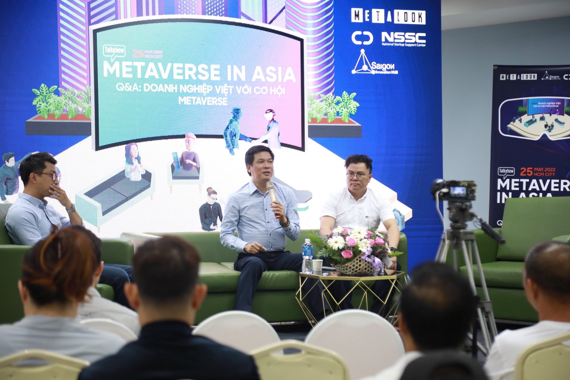 Doanh nghiệp đón đầu cơ hội với Metaverse