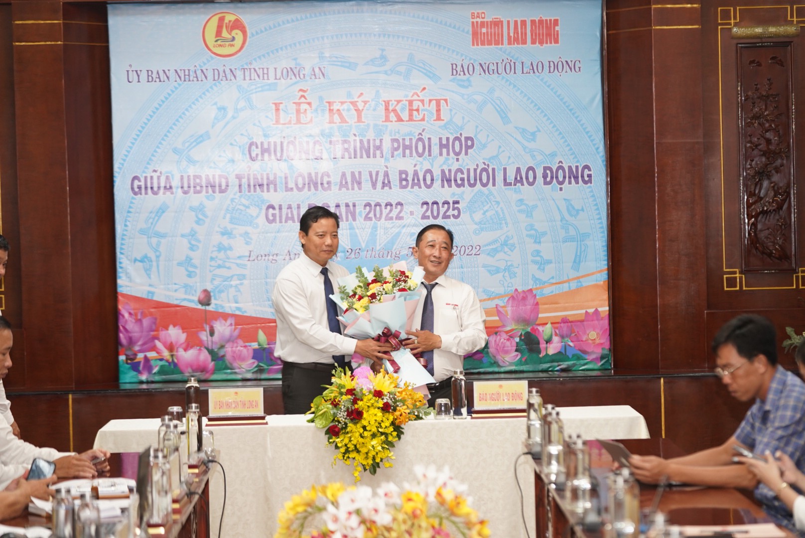 B&aacute;o Người Lao Động k&yacute; kết phối hợp với UBND tỉnh Long An giai đoạn 2022-2025 - Ảnh 5.