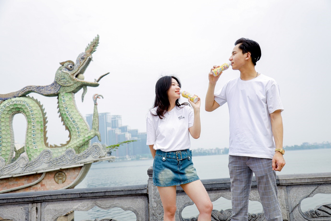 Hương vị tuổi thơ từng khiến người trẻ thương nhớ đ&atilde; trở lại với diện mạo cực cool - Ảnh 4.