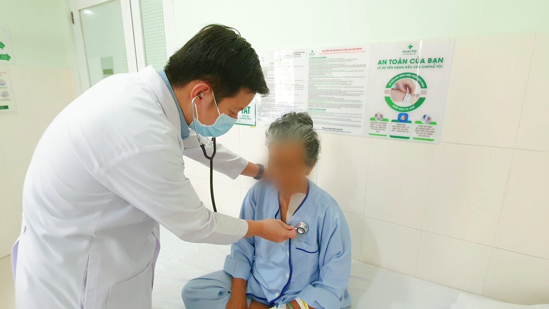 Điều trị cho cụ bà bị tim bẩm sinh và suy tim nặng