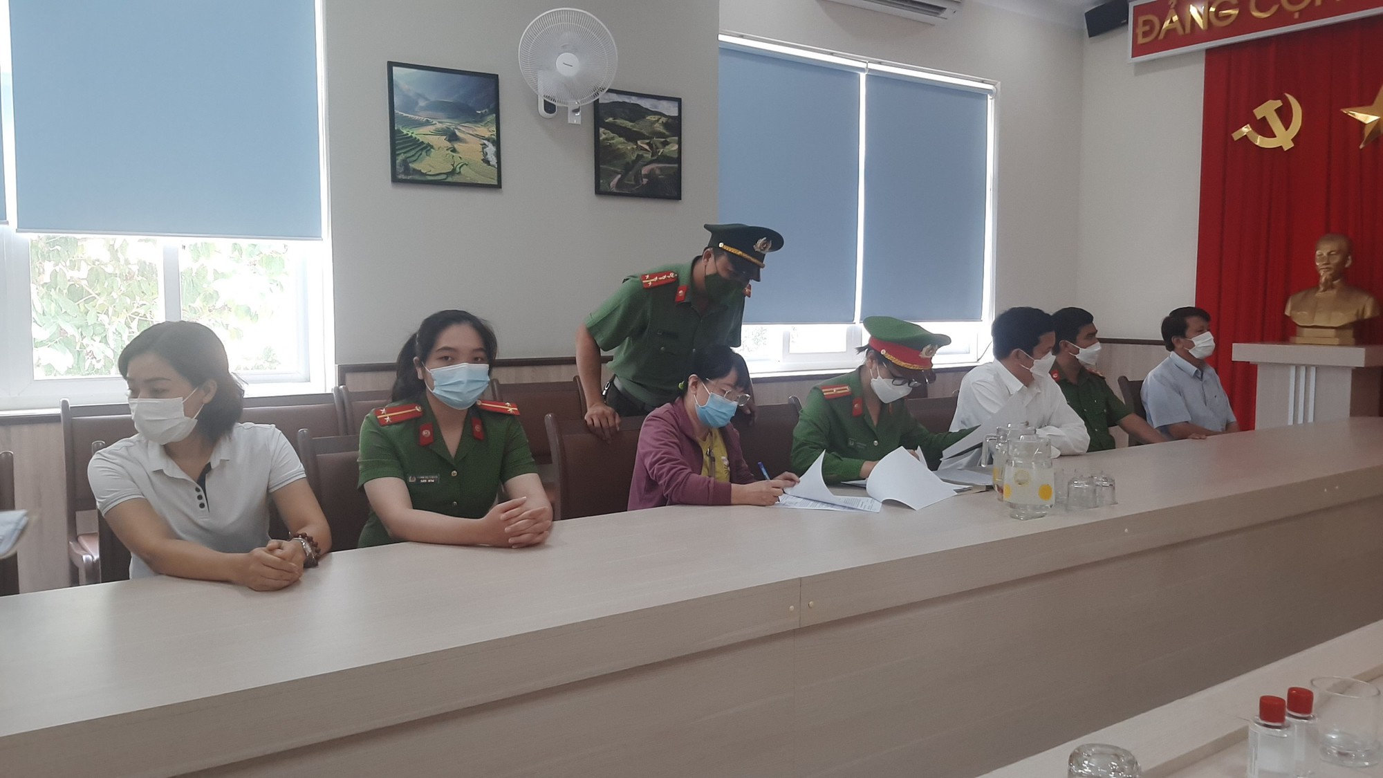 Gi&aacute;m đốc CDC Đắk Lắk nhận từ C&ocirc;ng ty Việt &Aacute; bao nhi&ecirc;u tiền? - Ảnh 1.