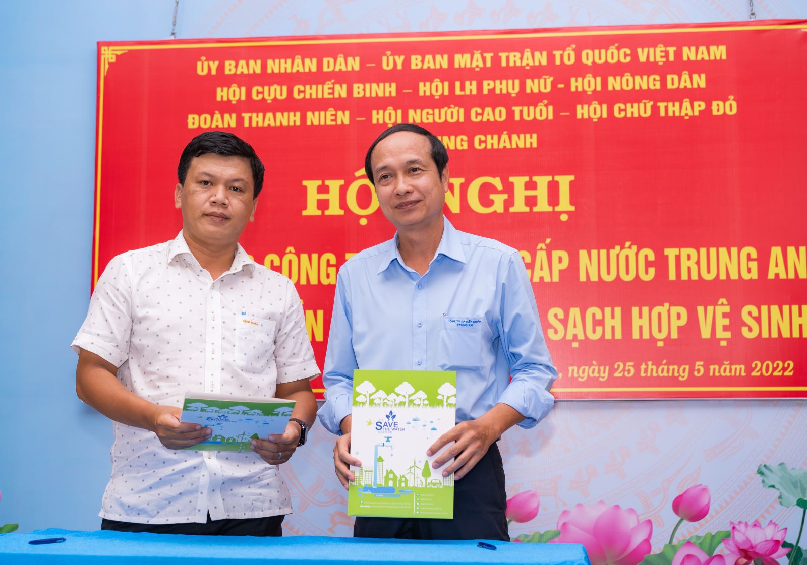 Hội nghị vận động sử dụng nước sạch tại xã Trung Chánh