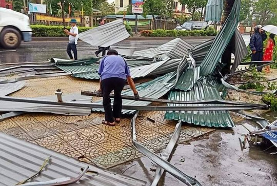 Ba người bị sét đánh chết ở Thừa Thiên - Huế và Quảng Trị