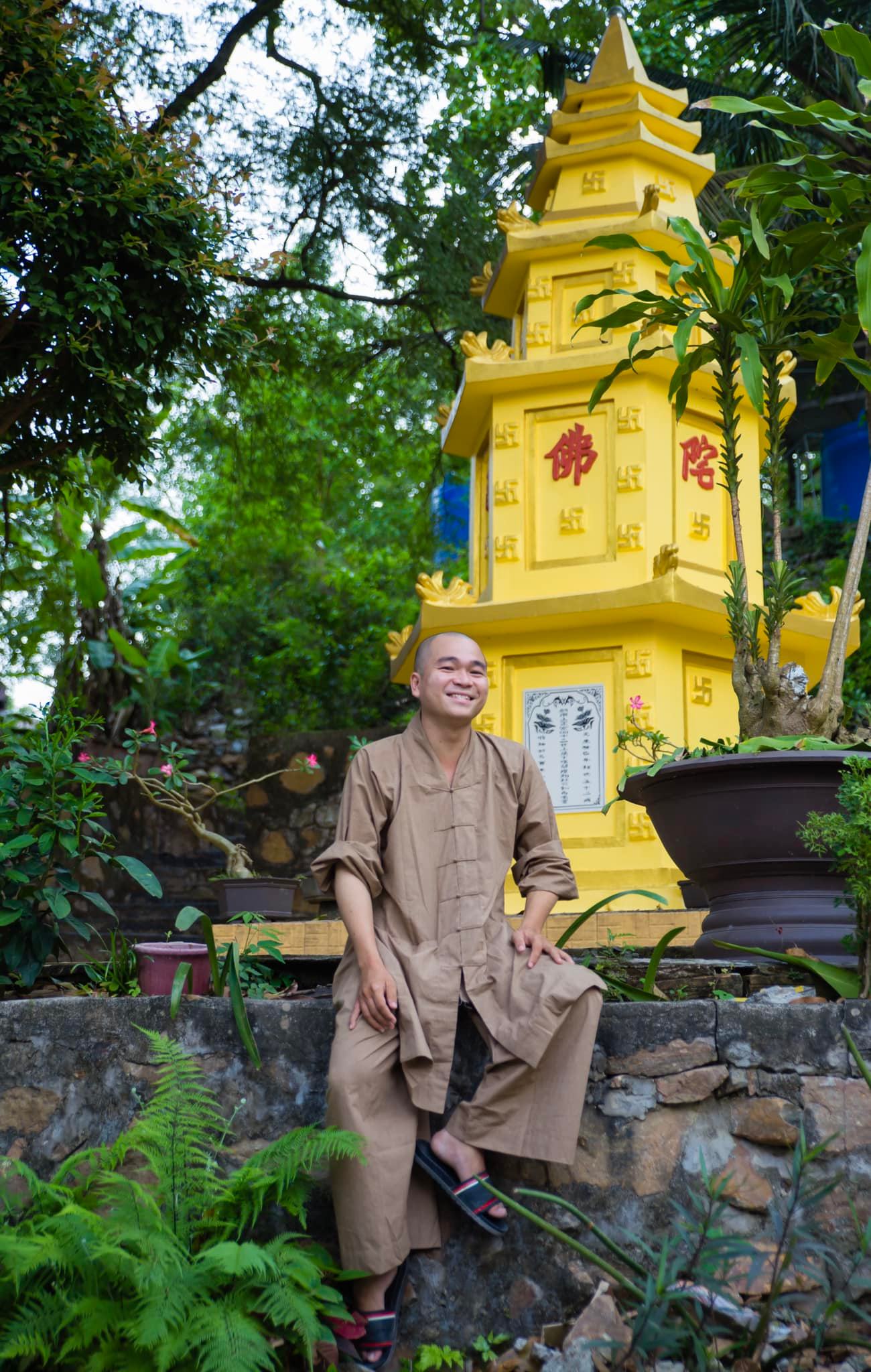 Những m&ocirc; h&igrave;nh thiện nguyện ấm l&ograve;ng của Đại đức Th&iacute;ch Thiện Duy - Ảnh 1.