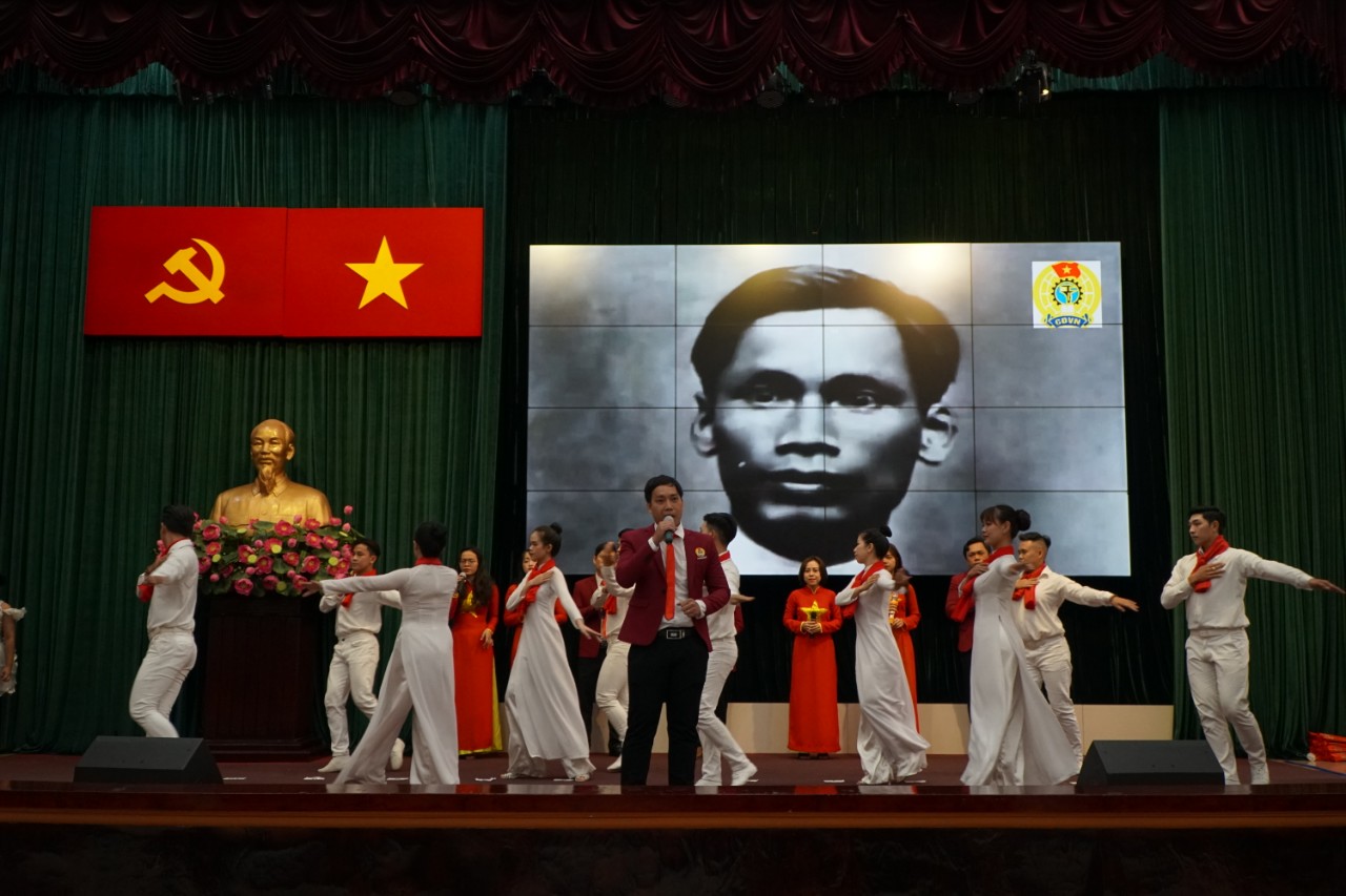 Đa dạng hoạt động trong Tháng Công nhân