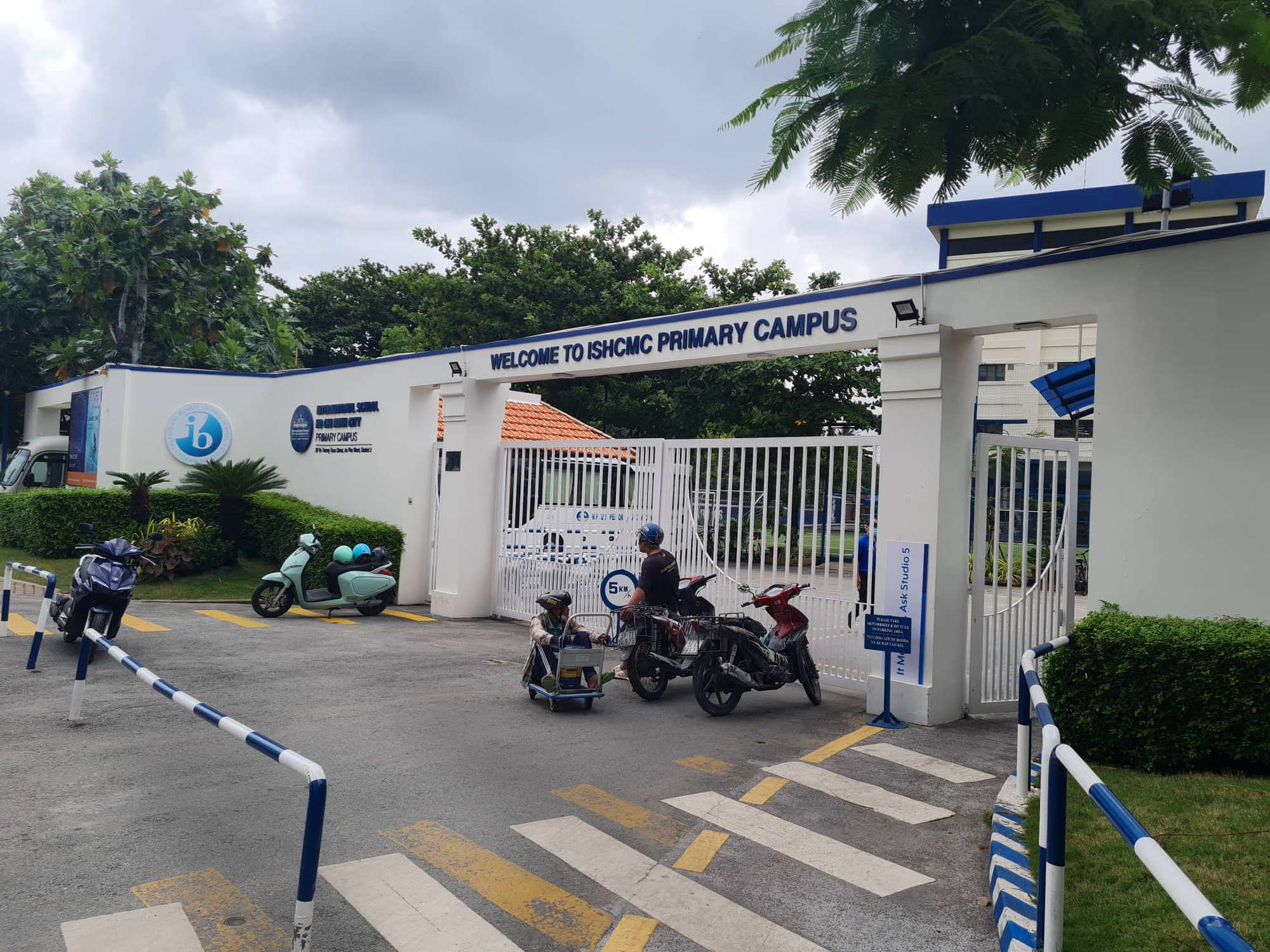 Vụ bạo lực giữa các học sinh tại một trường quốc tế: Nhà trường báo cáo gì?