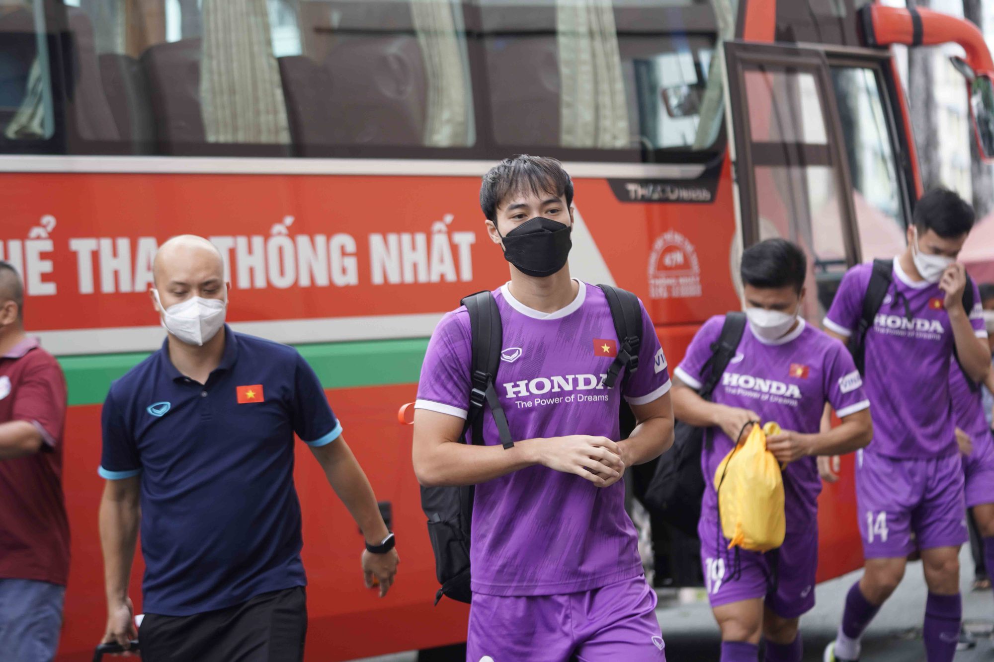 C&ocirc;ng Phượng kh&aacute;t khao chiến thắng, ngay cả khi đấu giao hữu - Ảnh 3.