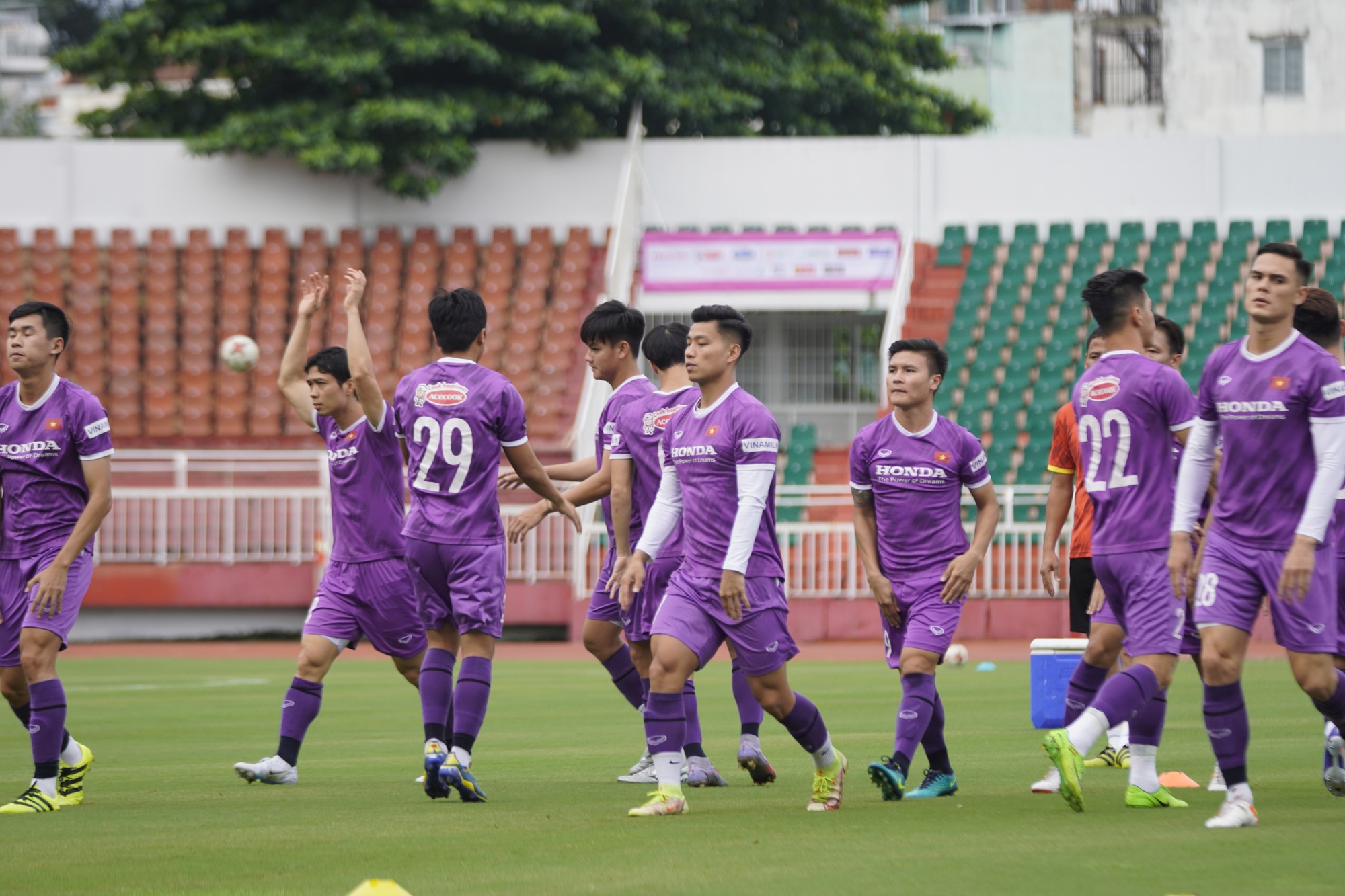 C&ocirc;ng Phượng kh&aacute;t khao chiến thắng, ngay cả khi đấu giao hữu - Ảnh 11.