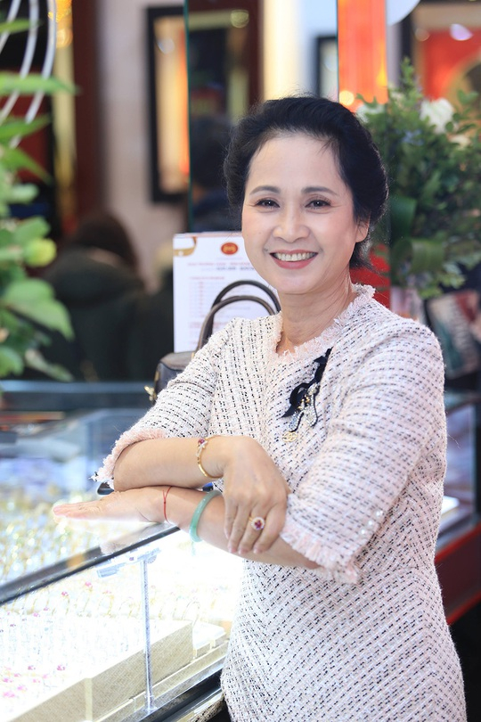 NSND Lan Hương: Đối với t&ocirc;i đ&acirc;y l&agrave; một c&aacute;i nghề - Ảnh 1.