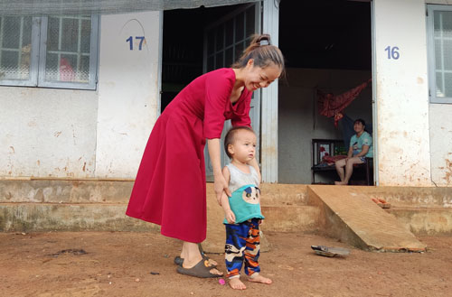 Ngành cao su giải bài toán thiếu lao động - Ảnh 1.