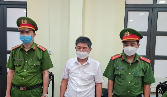 Bắt 1 phó giám đốc Sở Tài nguyên và Môi trường tỉnh về tội nhận hối lộ