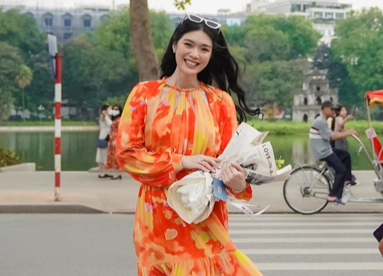 Hoa hậu Indonesia - Top 6 Miss World 2021 - hào hứng khám phá ẩm thực Hà Nội