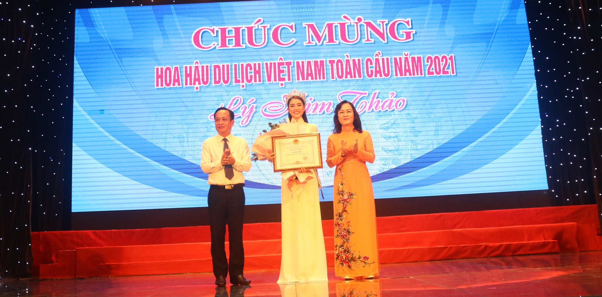 Tuyên dương hoa hậu Lý Kim Thảo và các vận động viên SEA Games - Ảnh 1.