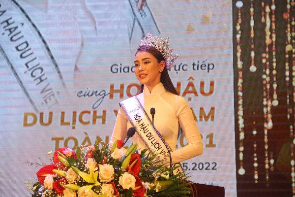 Tuyên dương hoa hậu Lý Kim Thảo và các vận động viên SEA Games