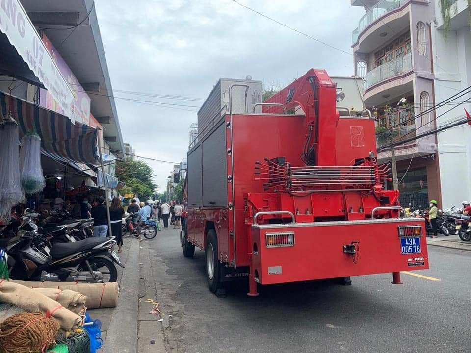Ph&aacute;t hiện 1 phần thi thể nghi l&agrave; của người dưới cống gần chợ H&agrave;n, Đ&agrave; Nẵng - Ảnh 2.
