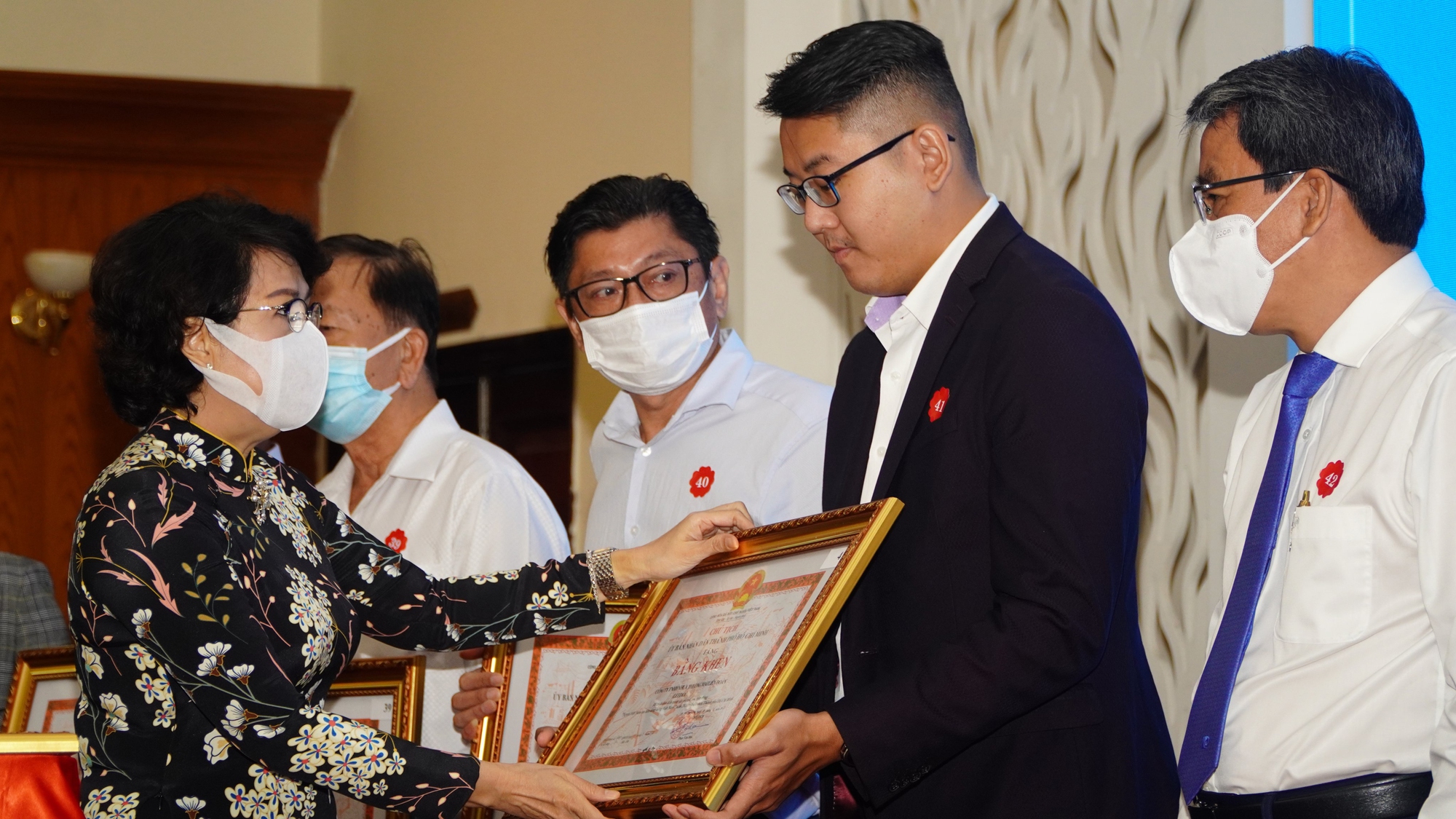 Hàng Việt chinh phục người tiêu dùng Việt