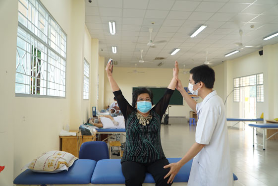 Loạn quảng c&aacute;o liệu ph&aacute;p điều trị hậu Covid-19 - Ảnh 1.