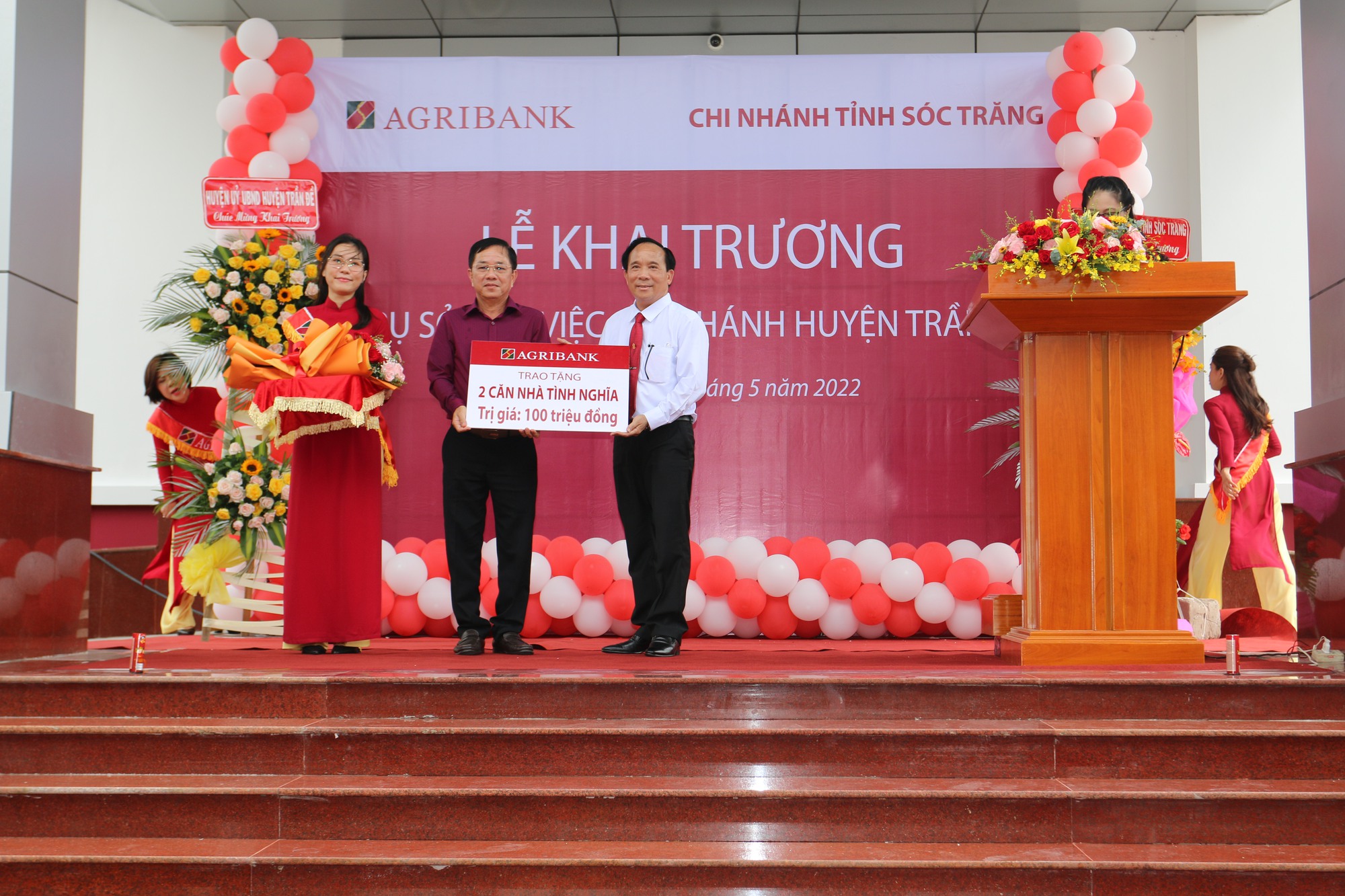 Kh&aacute;nh th&agrave;nh trụ sở l&agrave;m việc của Agribank huyện Trần Đề, tỉnh S&oacute;c Trăng - Ảnh 4.