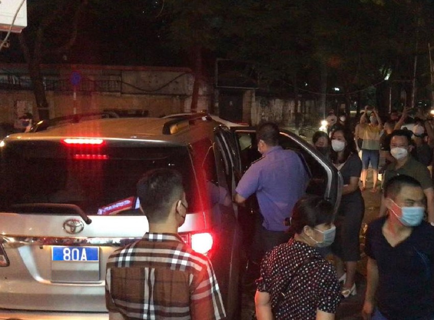 Nguyên trưởng Công an quận Tây Hồ Phùng Anh Lê bị cáo buộc tạo chứng cứ giả để chối tội