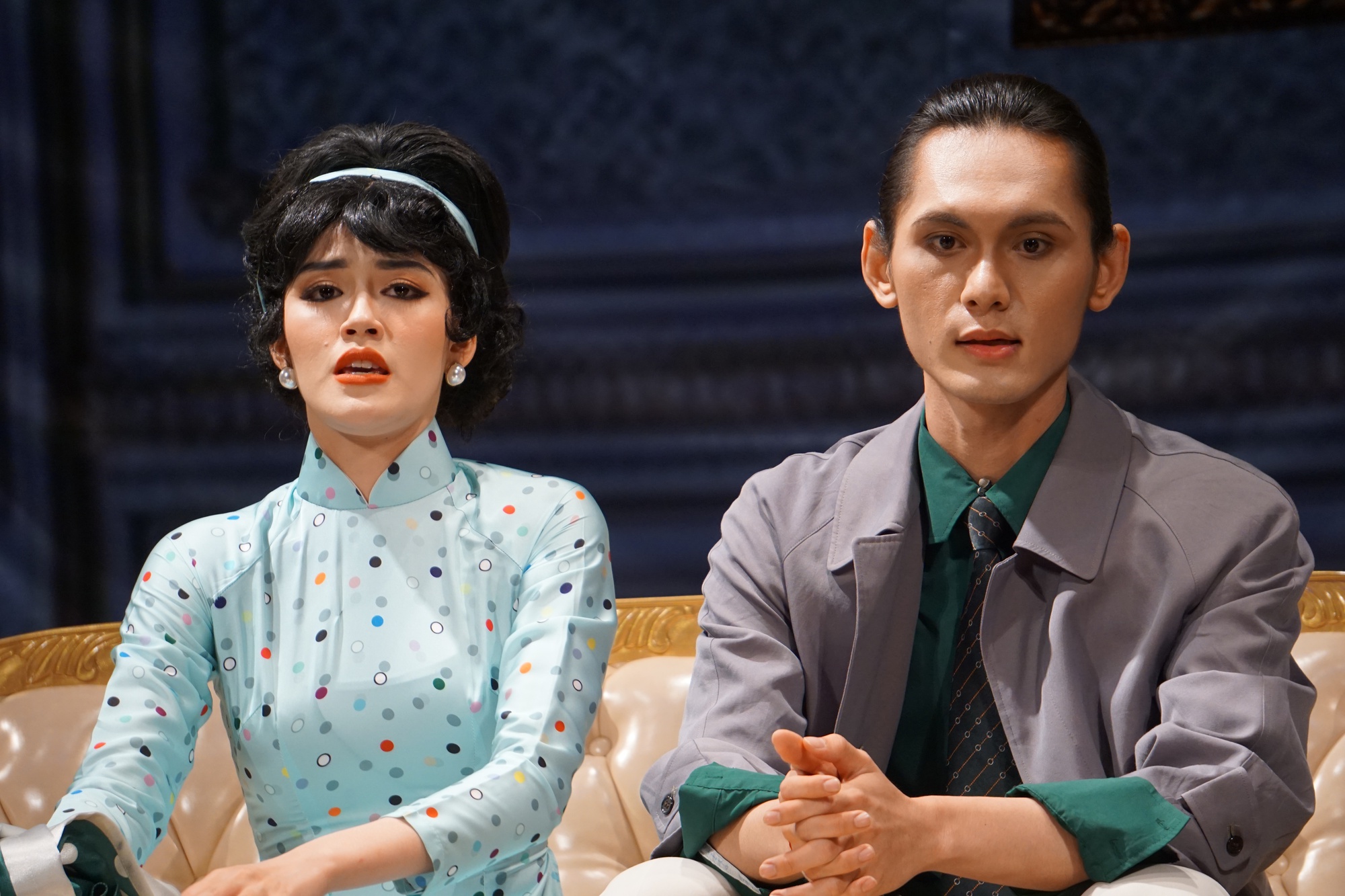 NSND Việt Anh thót tim khi xem màn múa trong vở Tấm lòng của biển - Ảnh 4.
