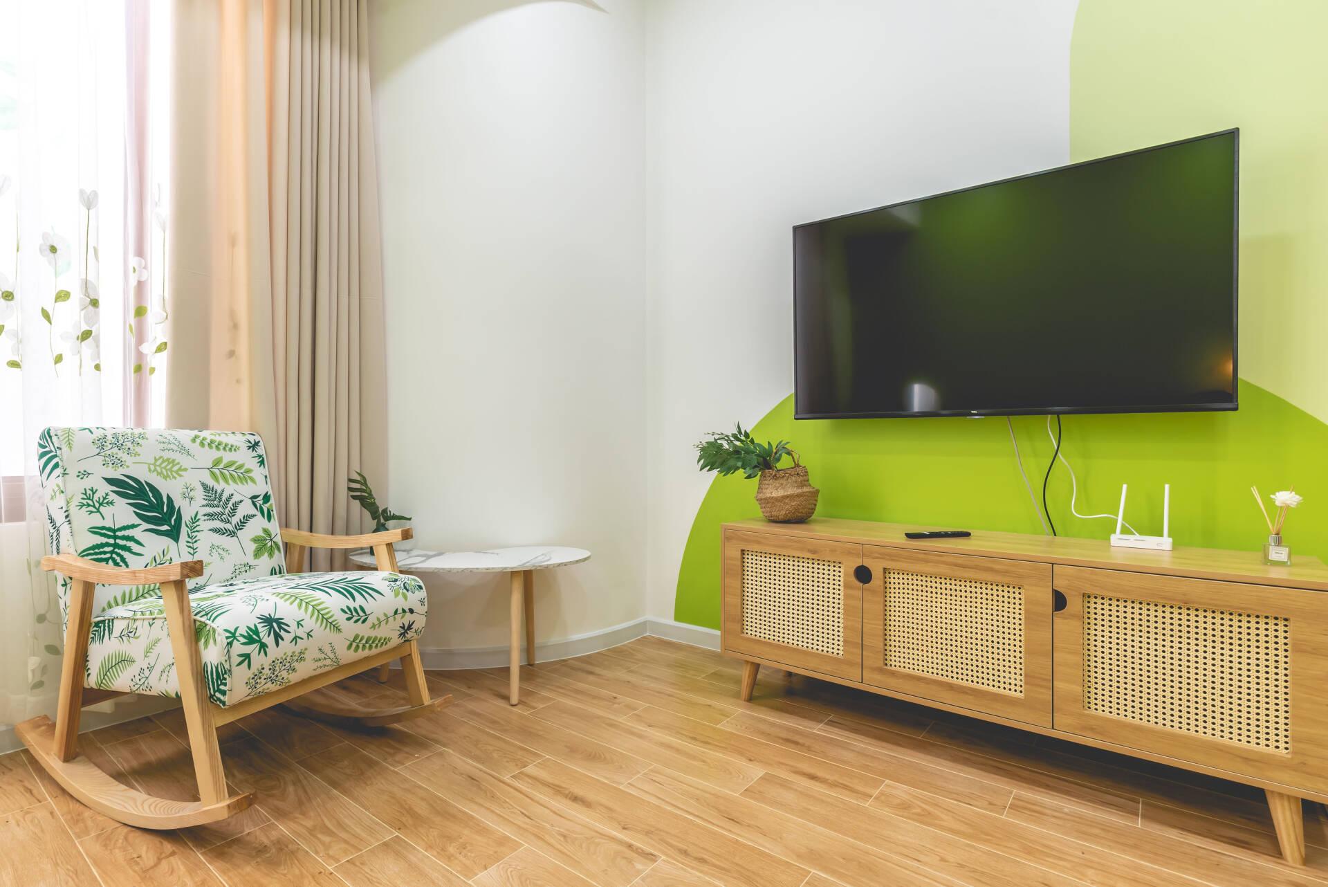 Ng&ocirc;i nh&agrave; d&ugrave;ng gam m&agrave;u ch&oacute;i l&oacute;a, độc đ&aacute;o v&agrave; đẹp đến kh&ocirc;ng ngờ - Ảnh 22.