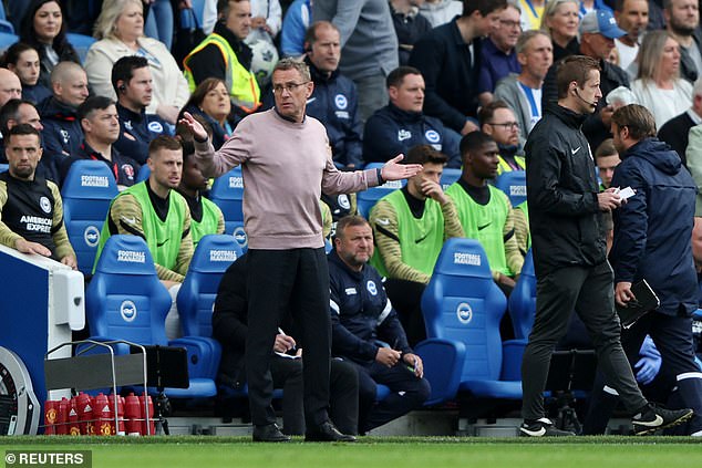 HLV Ralf Rangnick chia tay Man United, từ bỏ lu&ocirc;n vai tr&ograve; cố vấn - Ảnh 2.