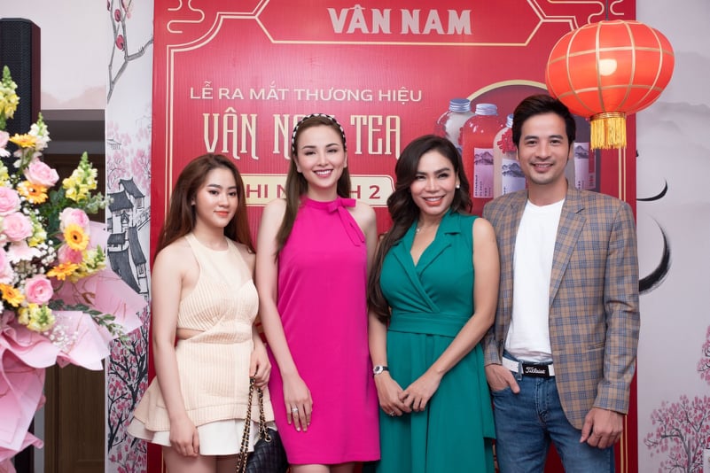 Khai trương chi nhánh 2,  Vân Nam Tea & Coffee tại TP Hồ Chí Minh.