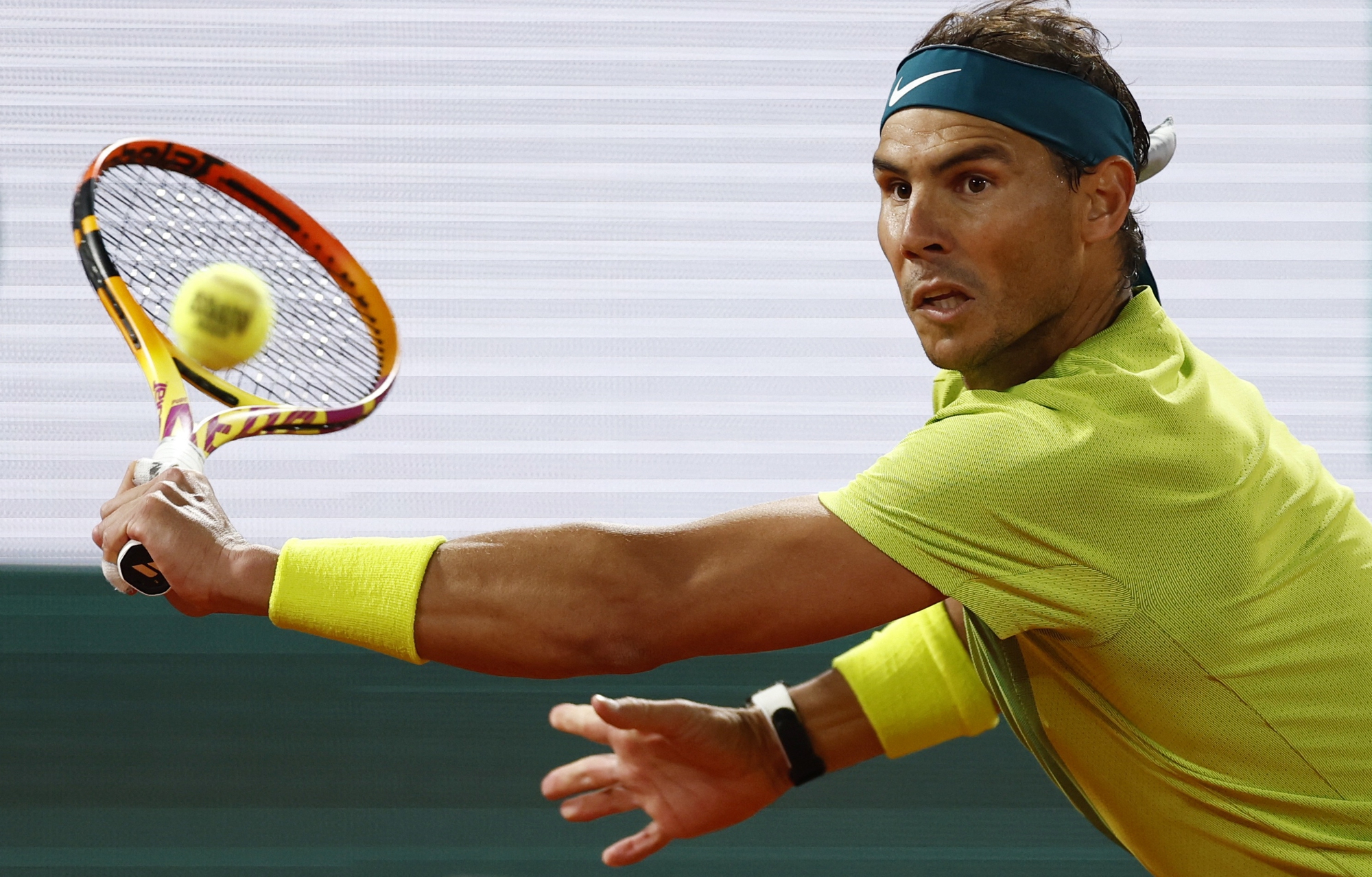 Nadal thắng Djokovic, v&agrave;o b&aacute;n kết Roland Garros - Ảnh 1.