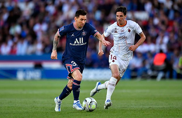 Tiết lộ sốc: Messi không chạy đá bóng nổi vì mắc Covid-19