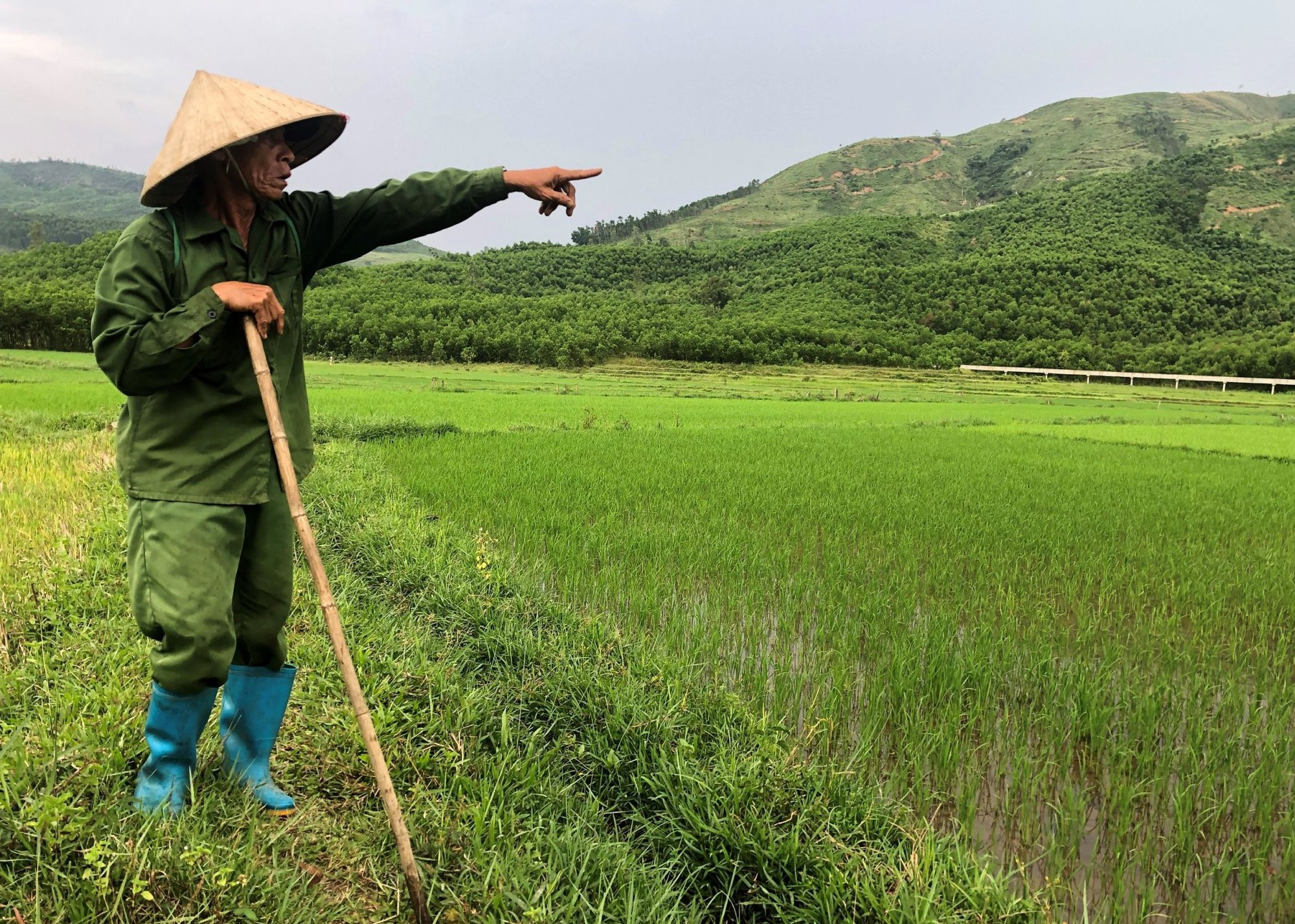 L&agrave;m k&ecirc;nh mương để dẫn&hellip; đất - Ảnh 3.