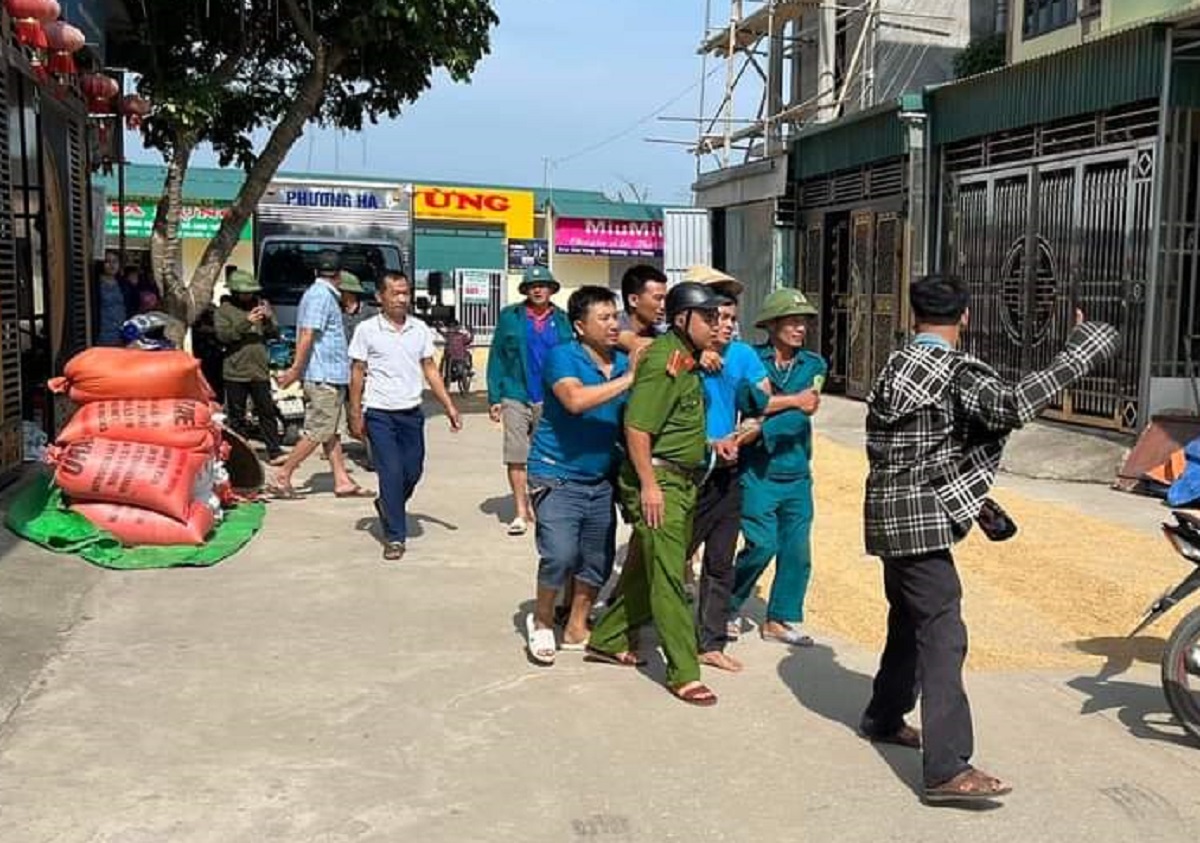 N&Oacute;NG: Triệu Qu&acirc;n Sự đ&atilde; bị bắt - Ảnh 1.