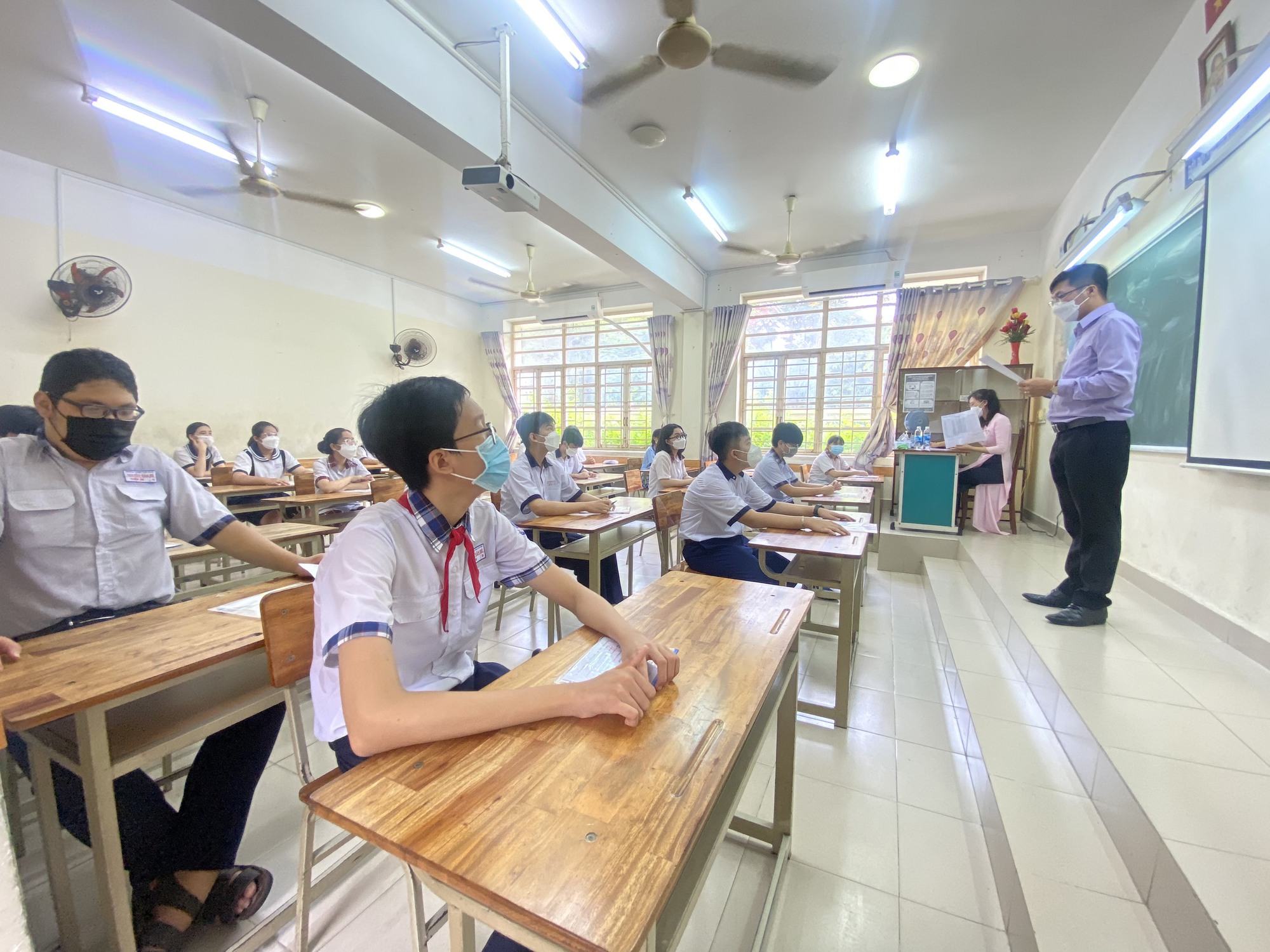 Khi trường học gặp phải những phụ huynh... khó đỡ