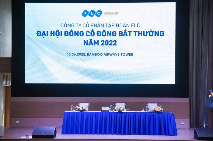 Đại hội cổ đông của Tập đoàn FLC bất thành, dời sang ngày 2-7