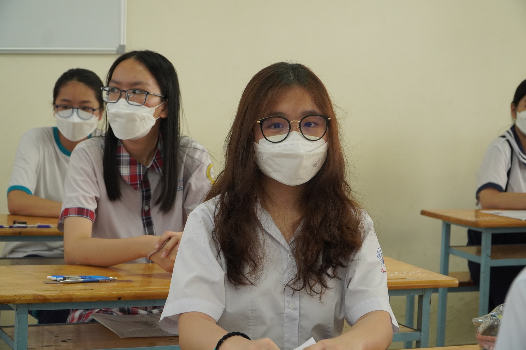 Thi lớp 10 ở TP HCM: Thí sinh có thể mở khẩu trang; đón xem giải đề thi môn ngữ văn - Ảnh 6.