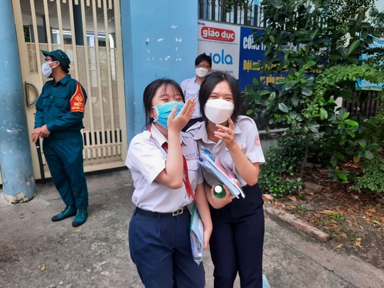 Kỳ thi tuyển sinh lớp 10 tại TP HCM: M&ocirc;n tiếng Anh kh&oacute; kiếm điểm 10 - Ảnh 6.