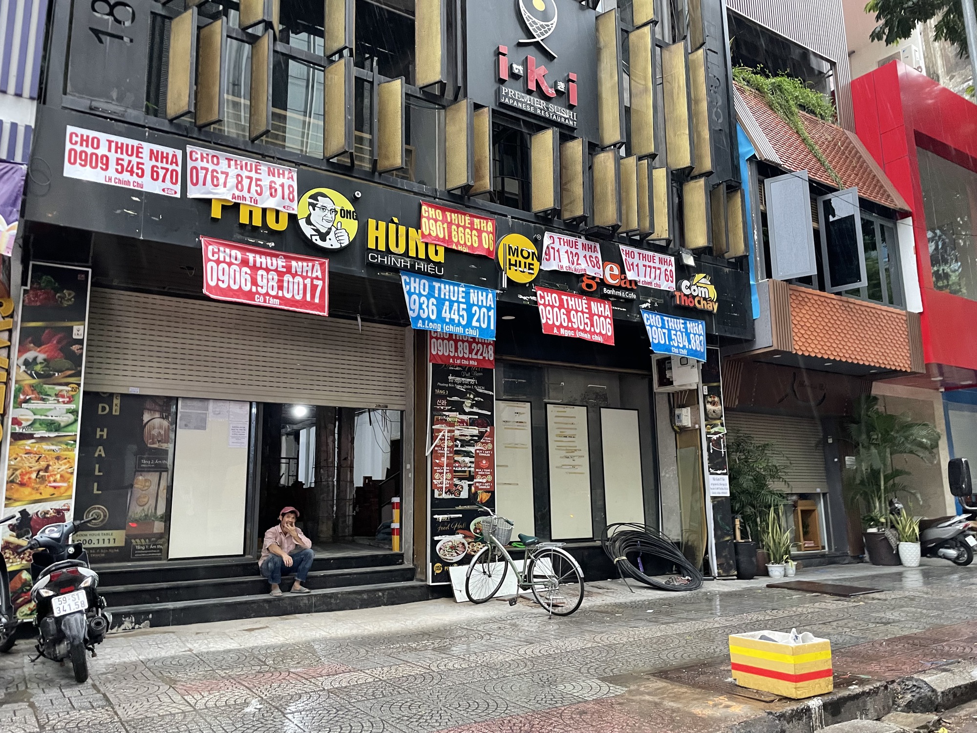 Mặt bằng cho thu&ecirc; ở trung t&acirc;m bao giờ hết ế? - Ảnh 4.