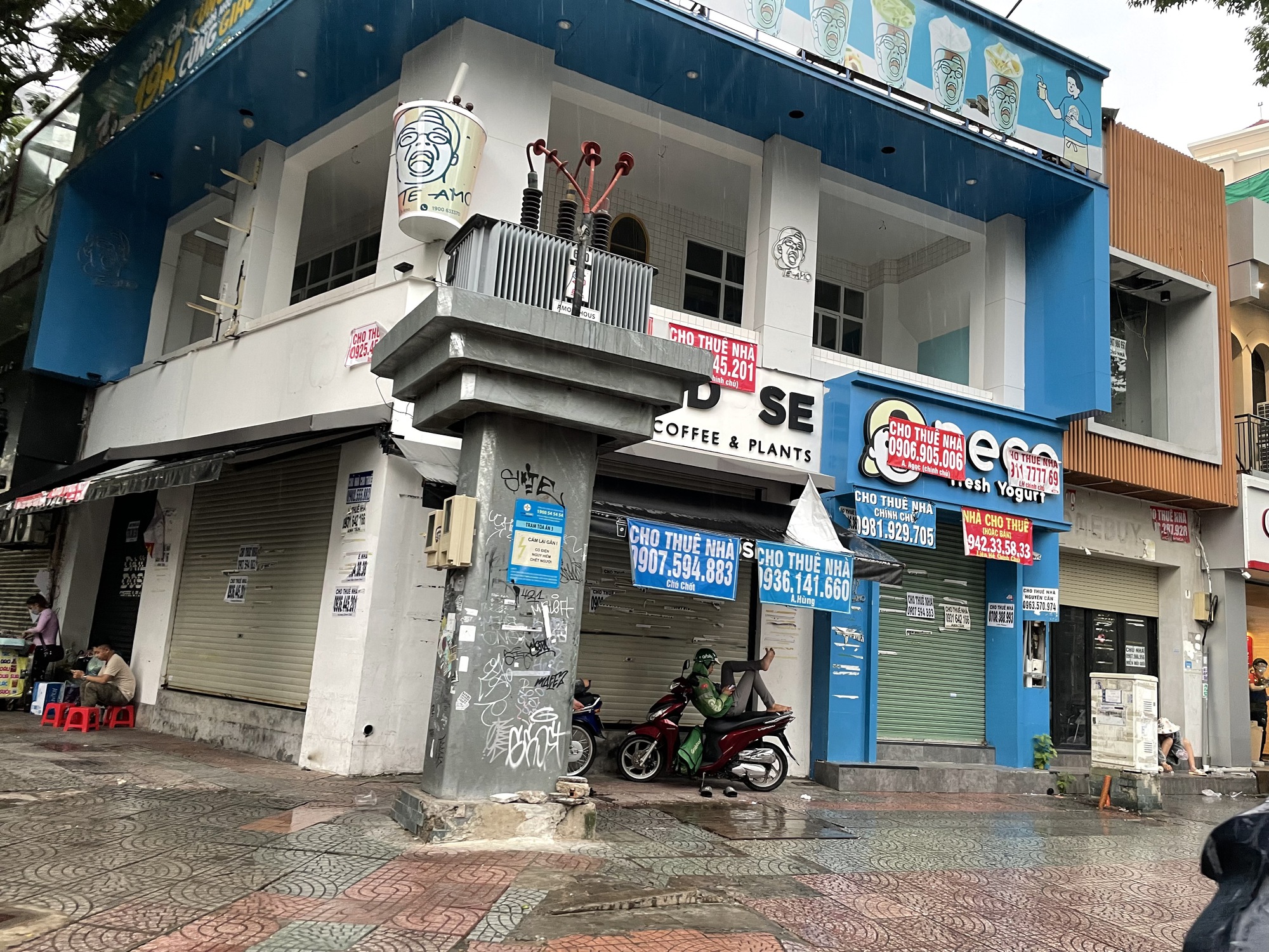 Mặt bằng cho thu&ecirc; ở trung t&acirc;m bao giờ hết ế? - Ảnh 3.