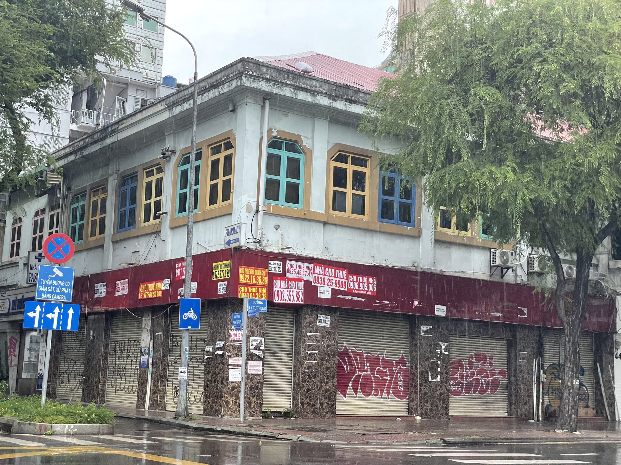 Mặt bằng cho thu&ecirc; ở trung t&acirc;m bao giờ hết ế? - Ảnh 1.