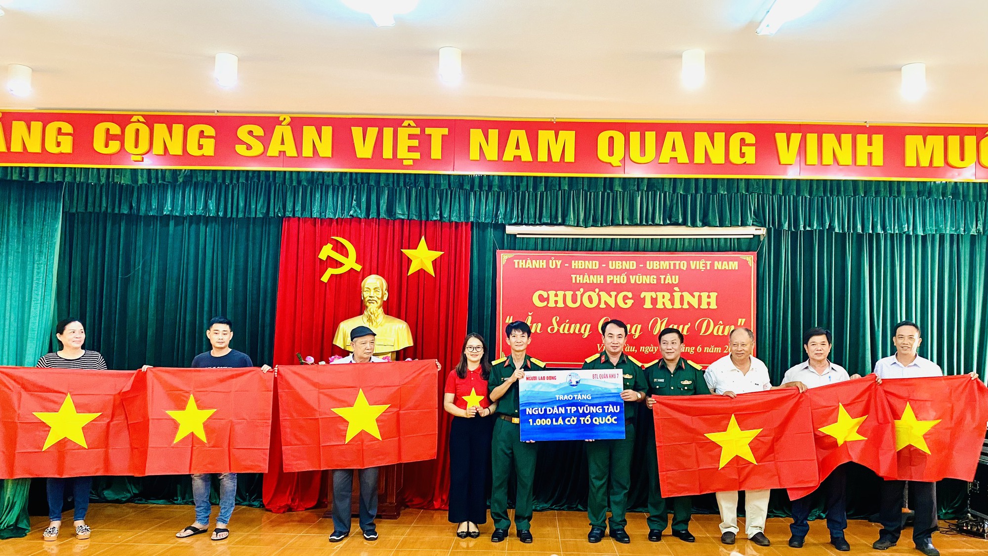 Vũng Tàu tổ chức chương trình "Ăn sáng cùng ngư dân"