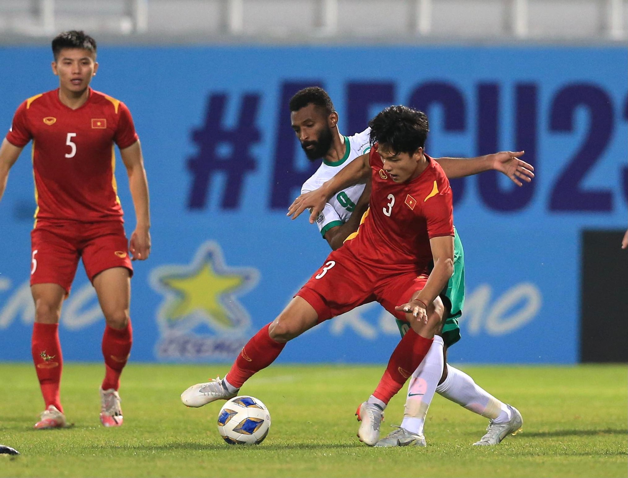 Lối chơi của U23 Việt Nam ở hiệp 2 với Ả Rập Saudi g&acirc;y tranh c&atilde;i - Ảnh 2.