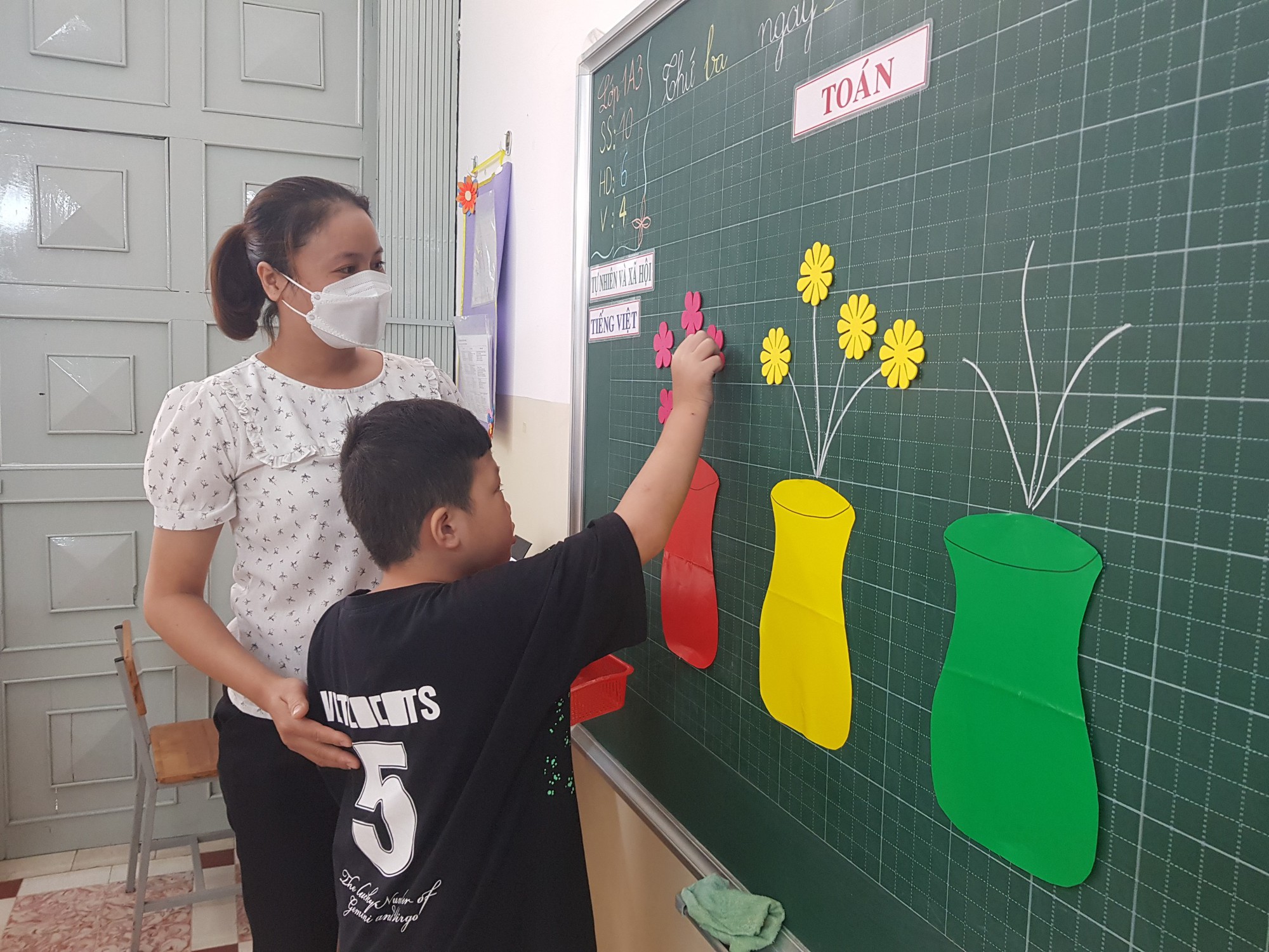 Học ở Bác lòng yêu trẻ
